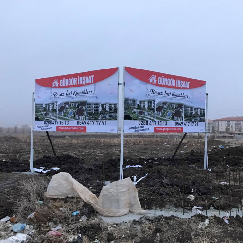 ayaklı tabela